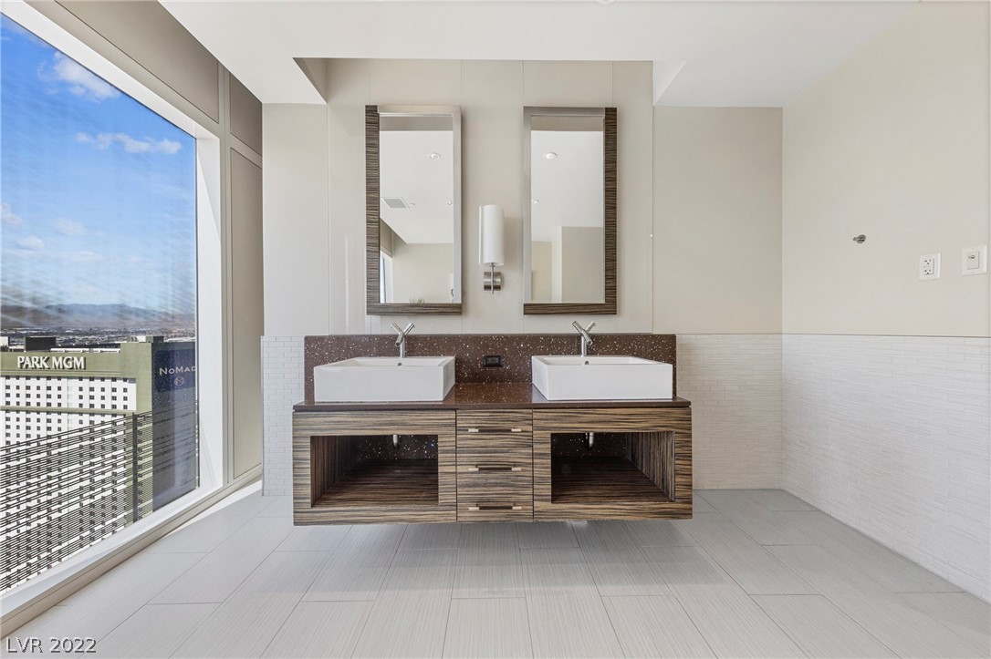 3750 Las Vegas Boulevard Unit 3104