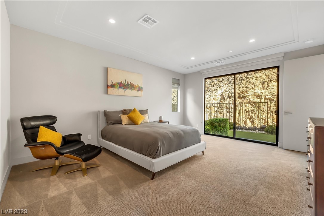 406 Solitude Peak Lane