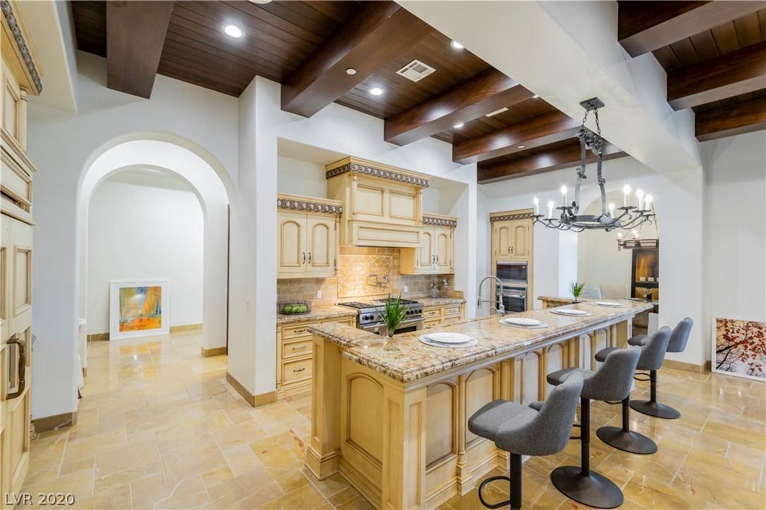 14 Paradise Valley Court