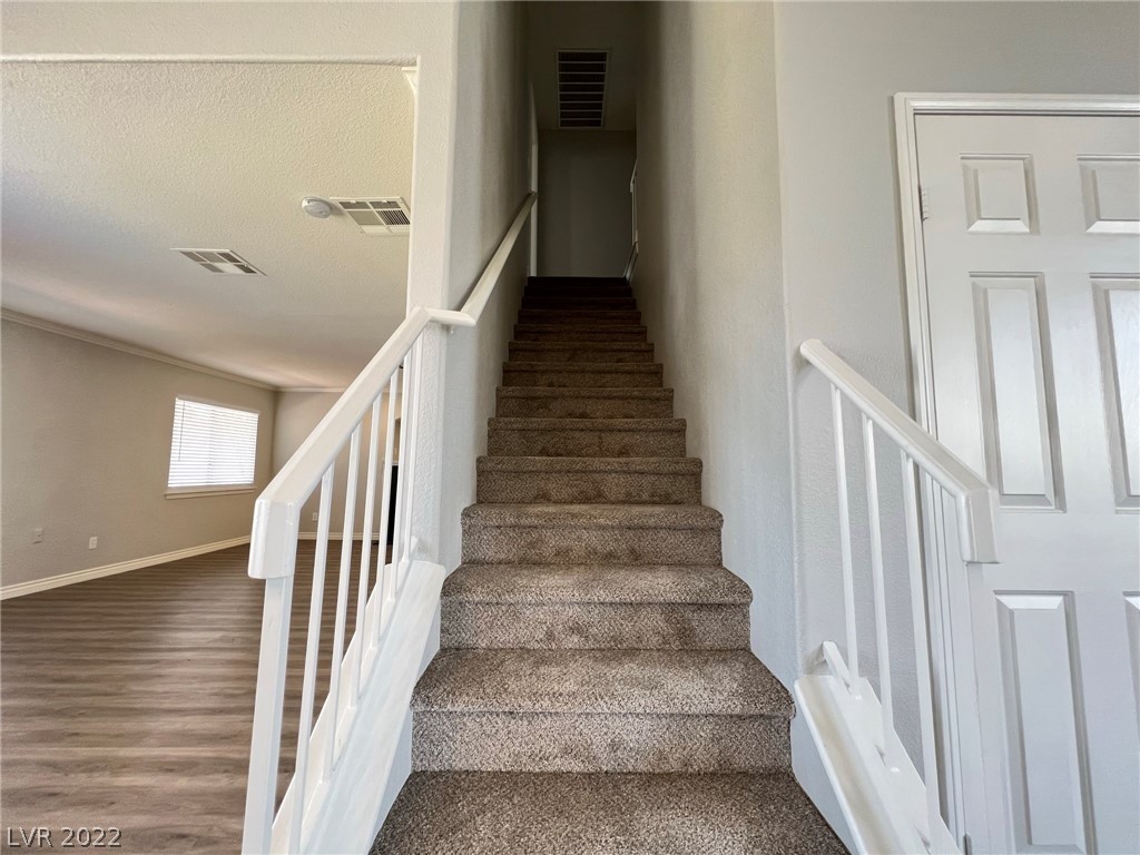 9317 Mountain Rise Avenue