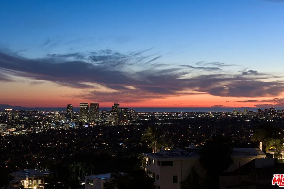 9392 Flicker Way, Los Angeles, CA 90069