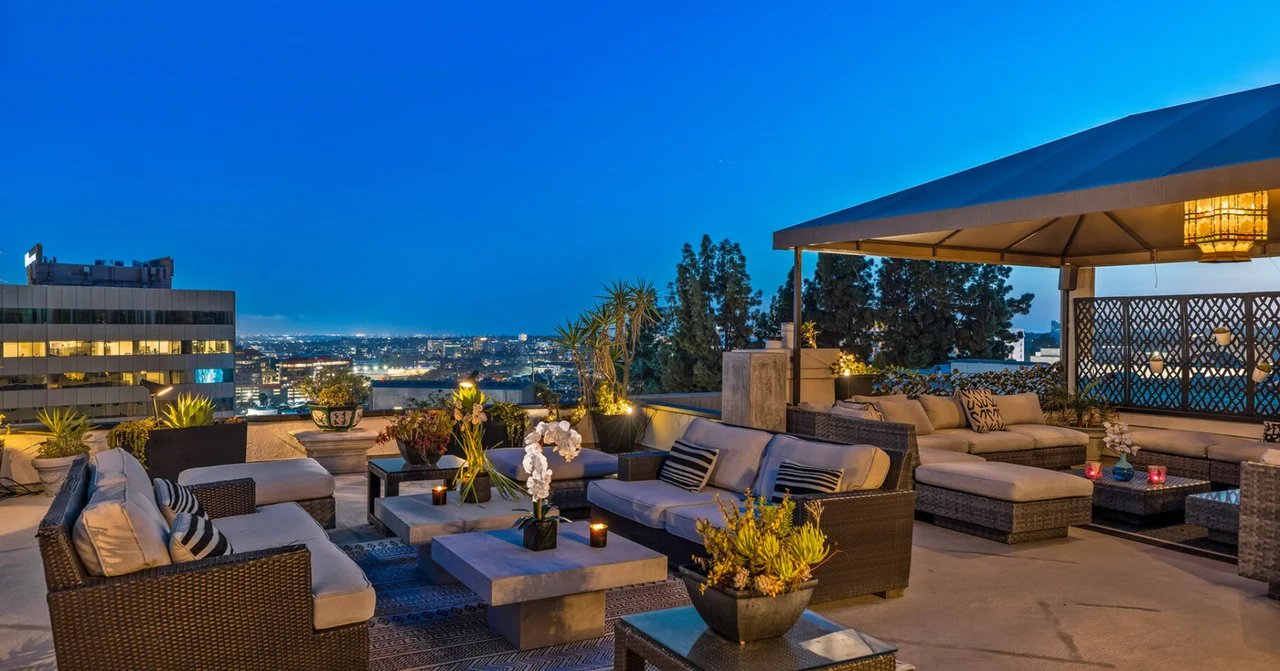 8732 Shoreham Drive, West Hollywood, CA 90069