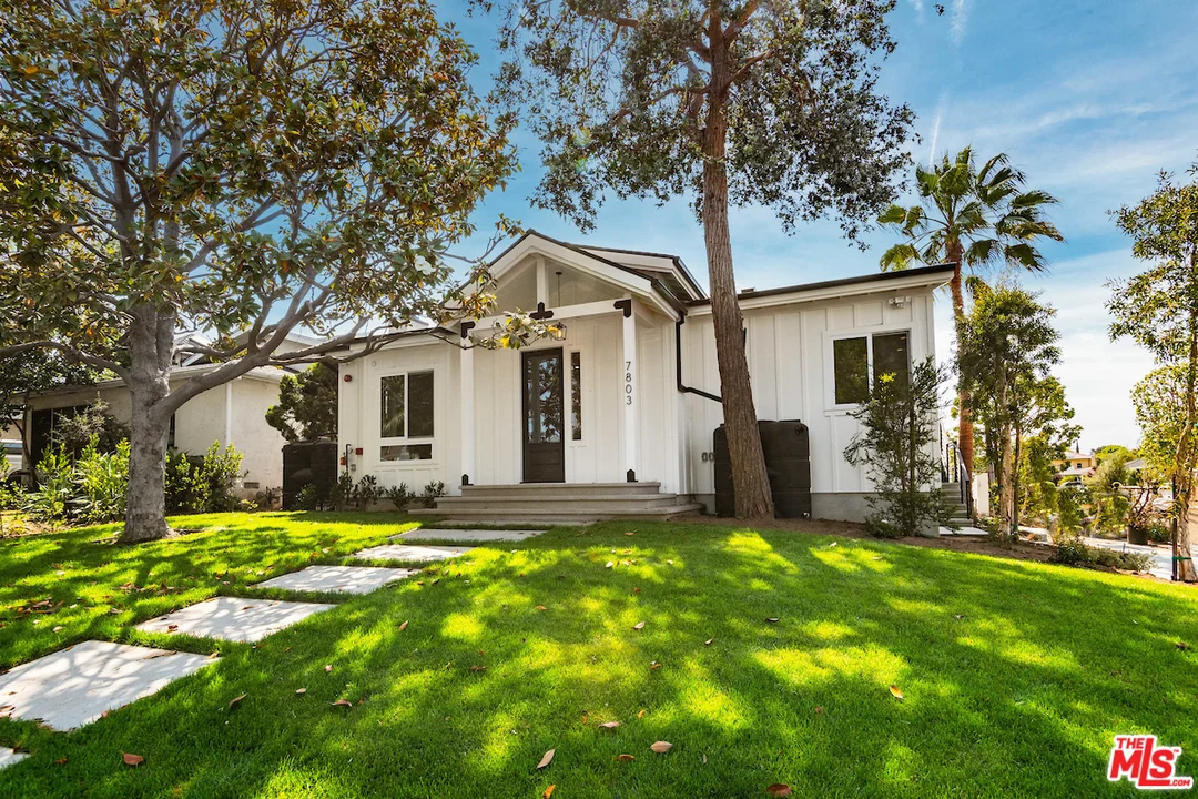 7803 Bleriot Avenue, Los Angeles, CA 90045