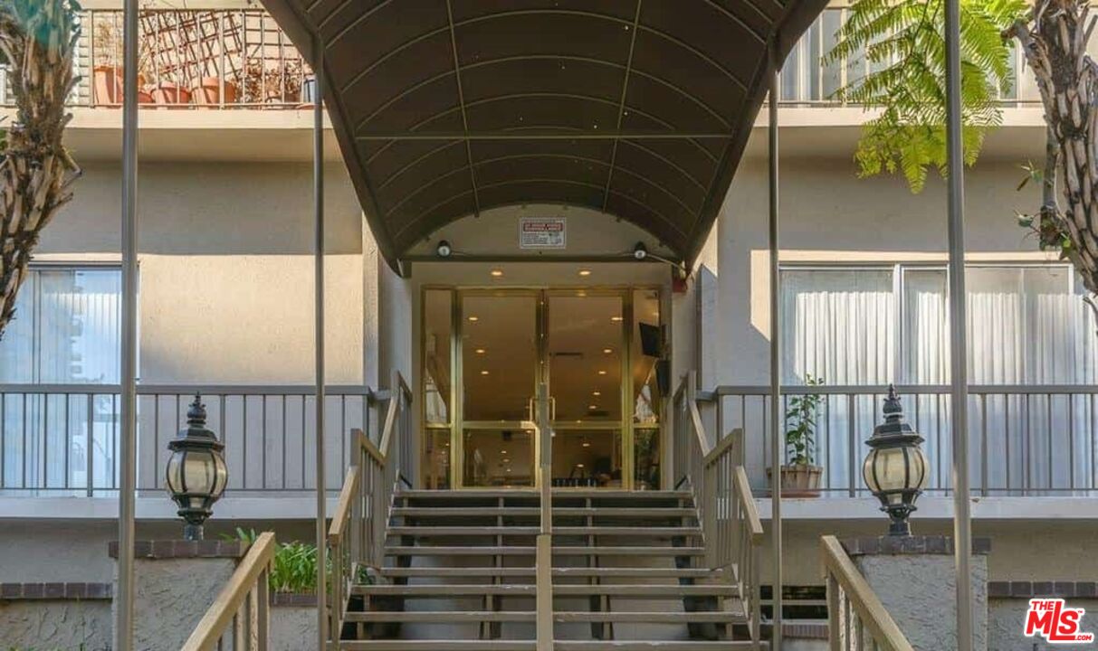 Banner Image #2