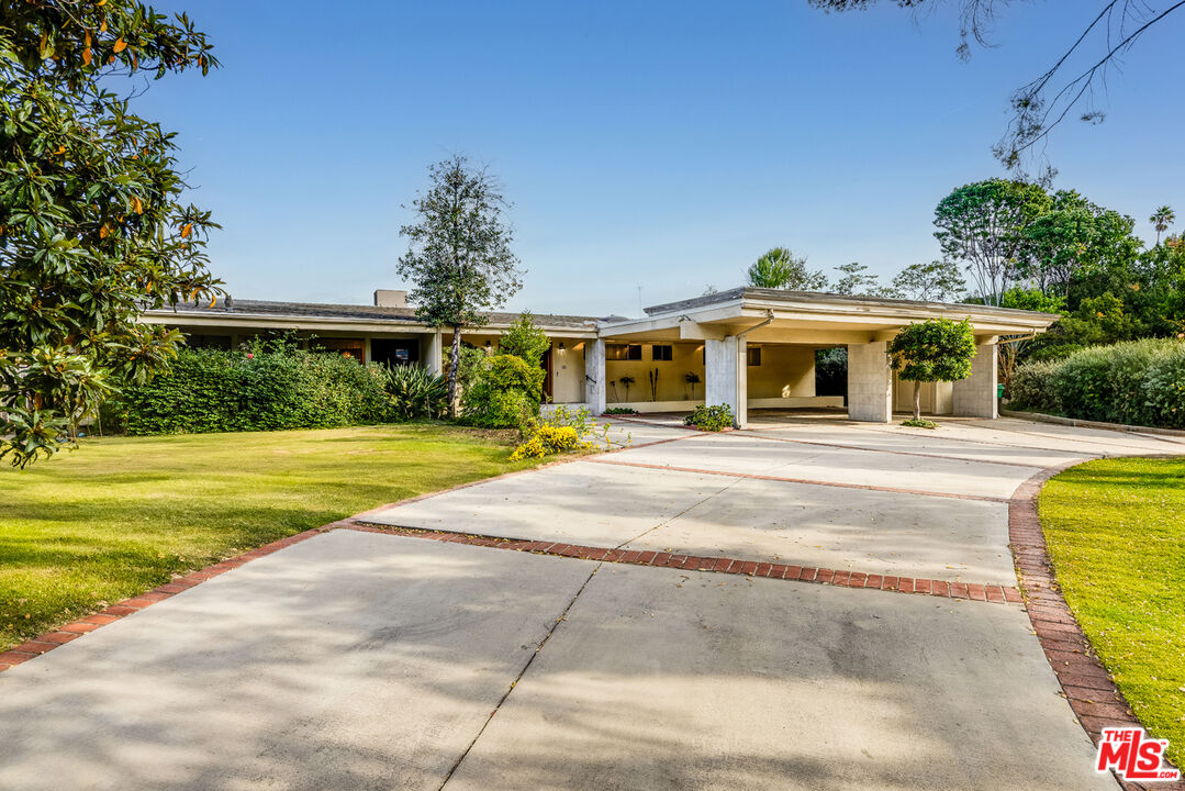 1950 Carla Rdg, Beverly Hills, CA 90210