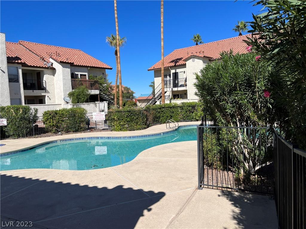 3926 Bushnell Drive Unit: 66