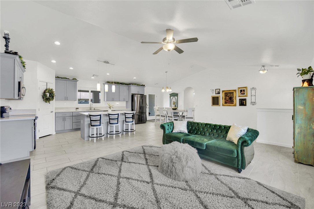 601 Courtney Lane