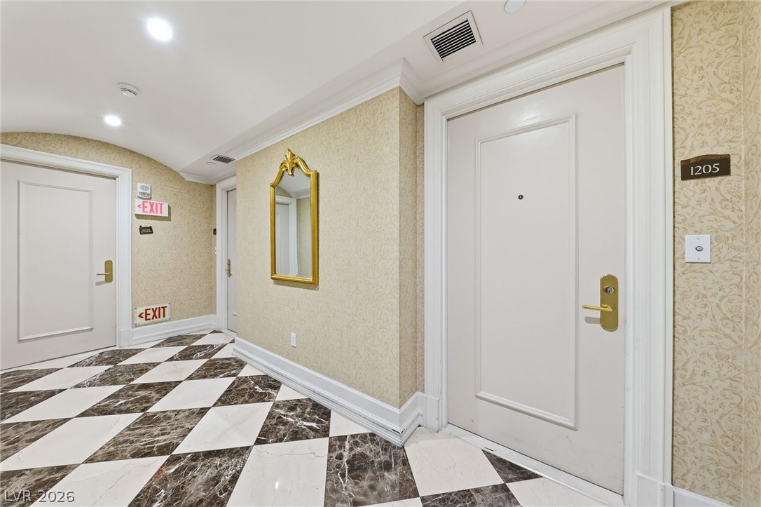 2747 Paradise Road 1205