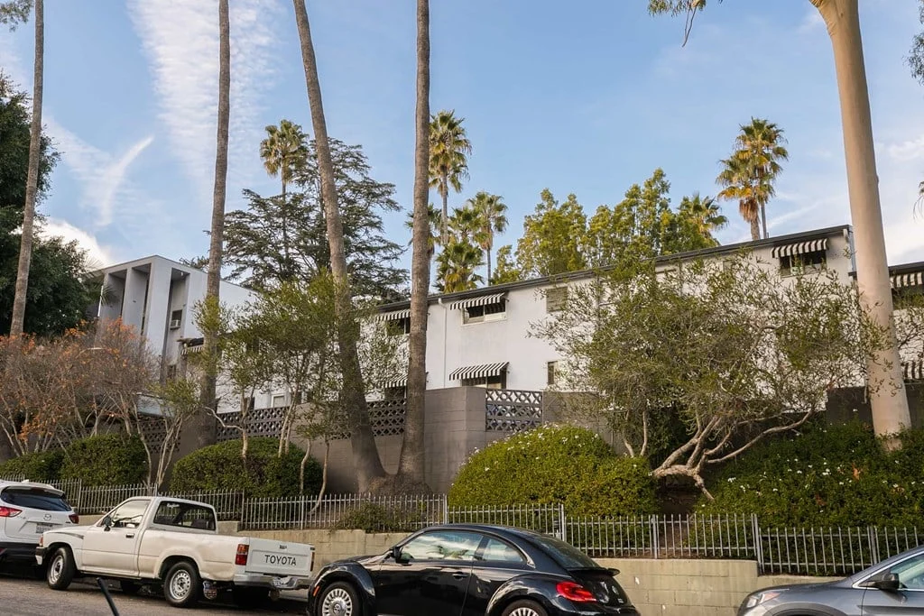 7215 Hillside Ave, Los Angeles, CA 90046