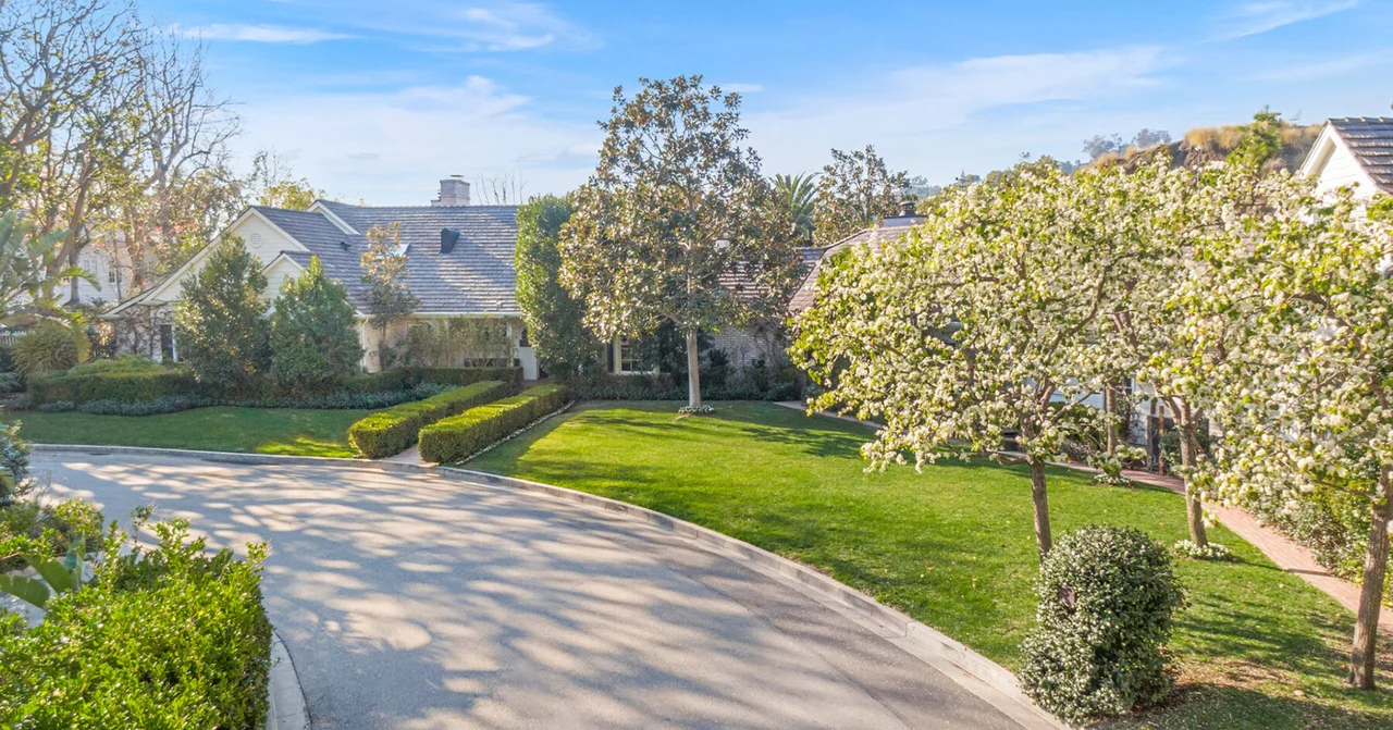 1170 Loma Linda Drive, Beverly Hills, CA 90210