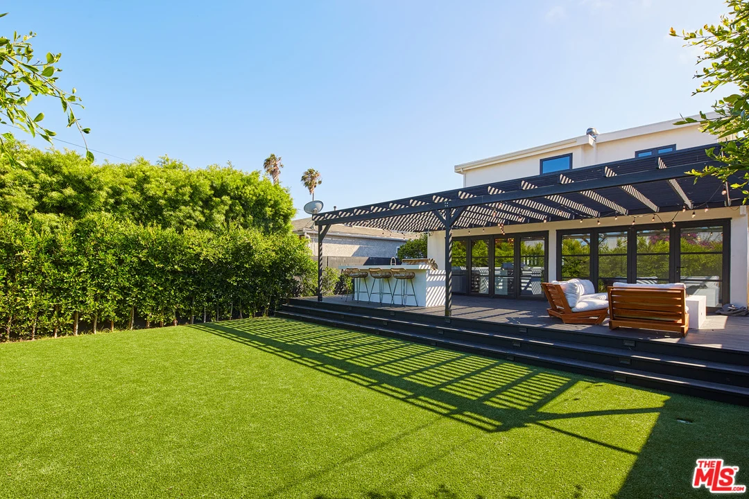 3104 Thatcher Avenue, Marina Del Rey, CA 90292