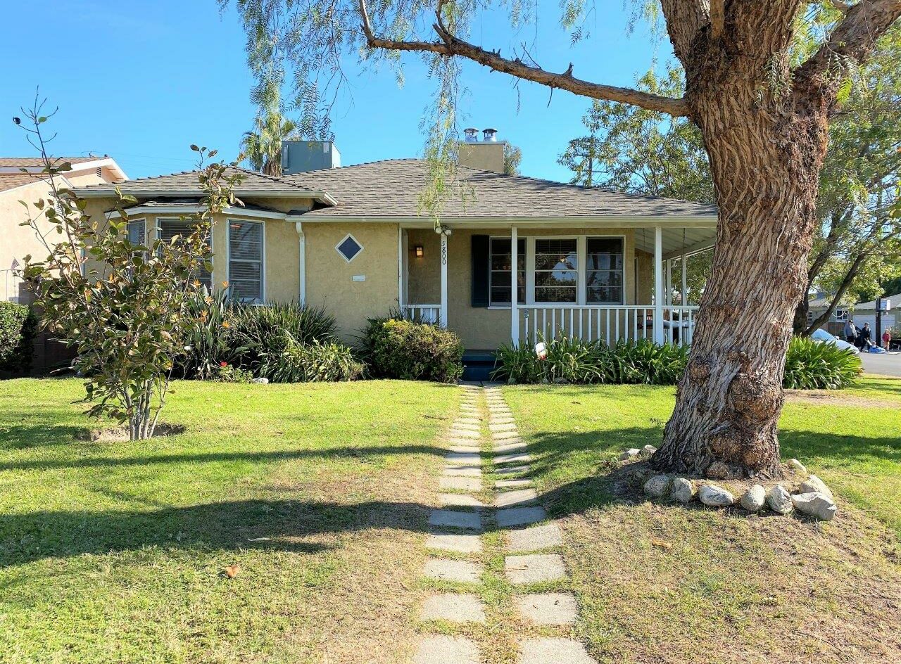 5800 Lemp Avenue, North Hollywood, CA 91601