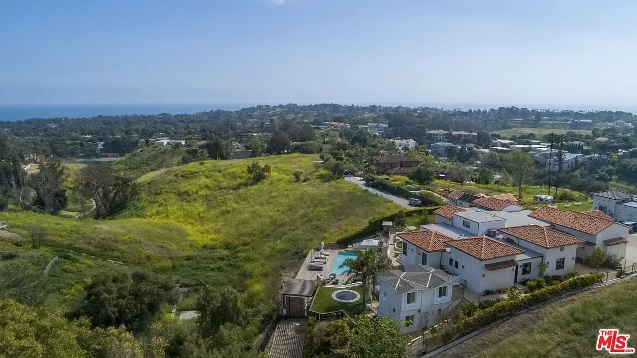 Banner Image #2