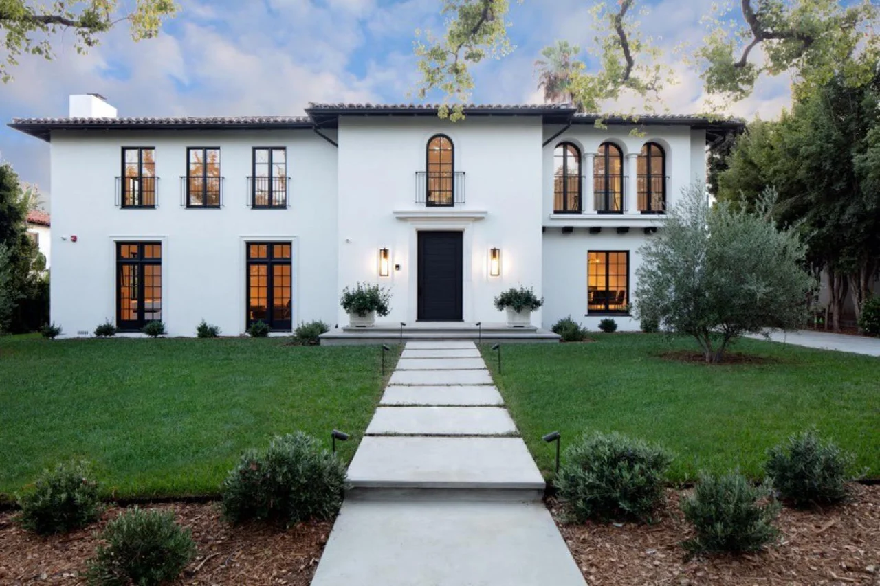 625 North Maple Drive, Beverly Hills, CA 90210