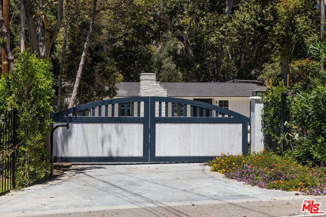 5845 Bonsall Drive, Malibu, CA 90265