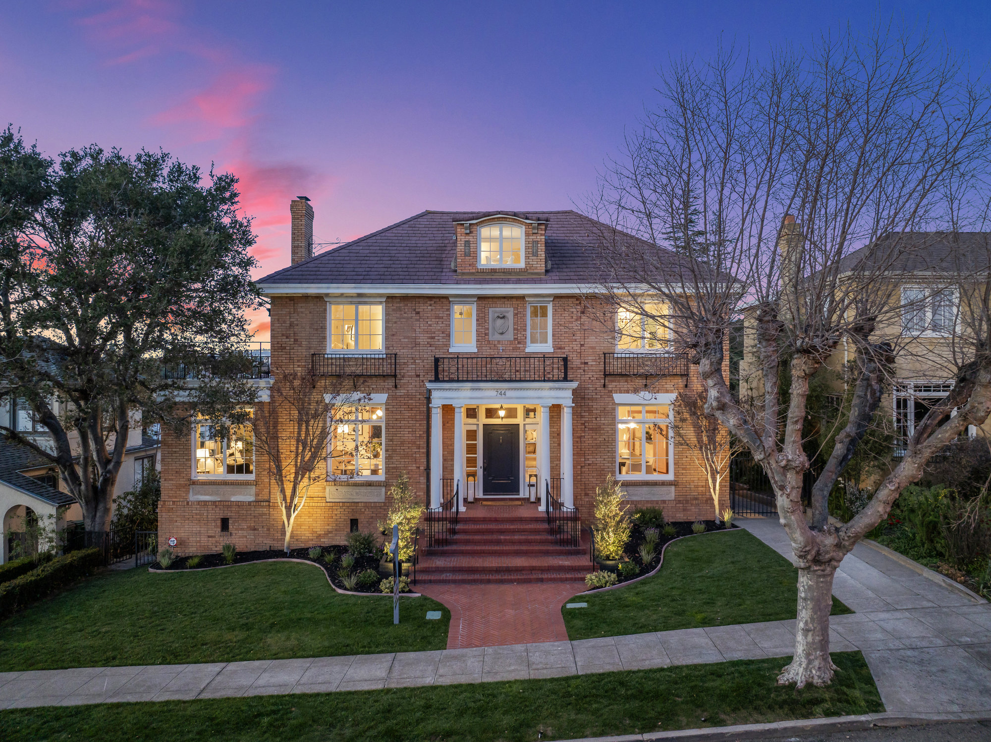 Listing Featured Photo