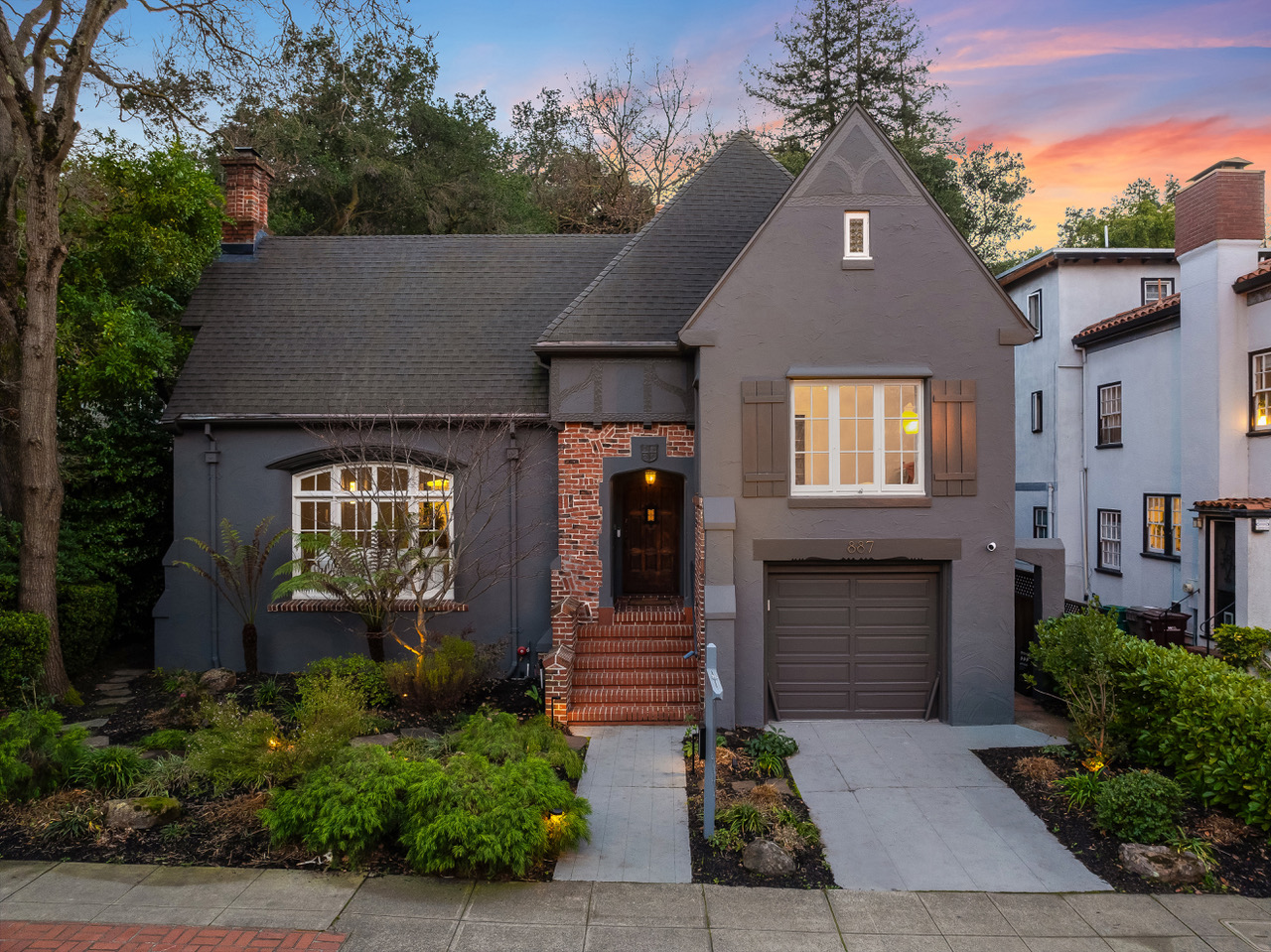 Listing Featured Photo