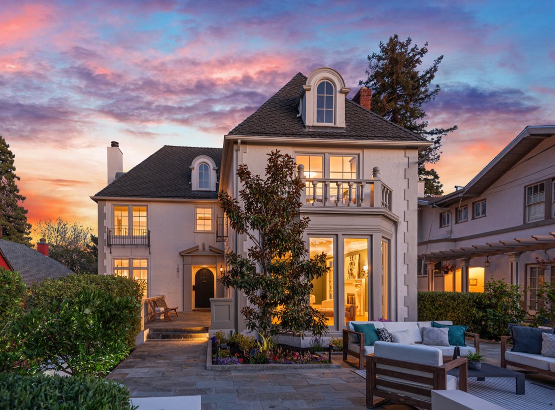 Listing Featured Photo