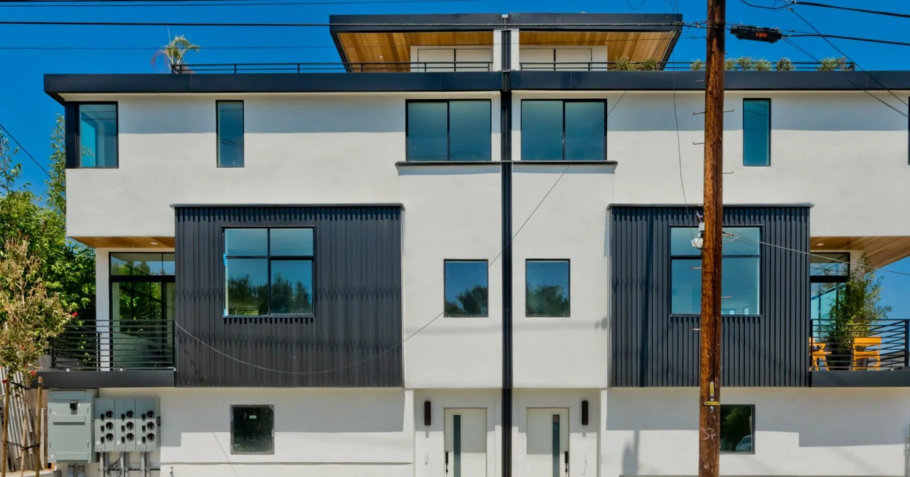2902 Hemingway Drive, Silver Lake, CA 90039