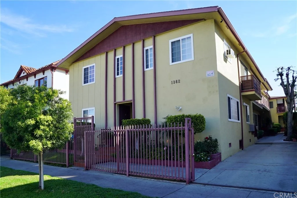 1362 North Serrano Avenue, Hollywood, CA 90027