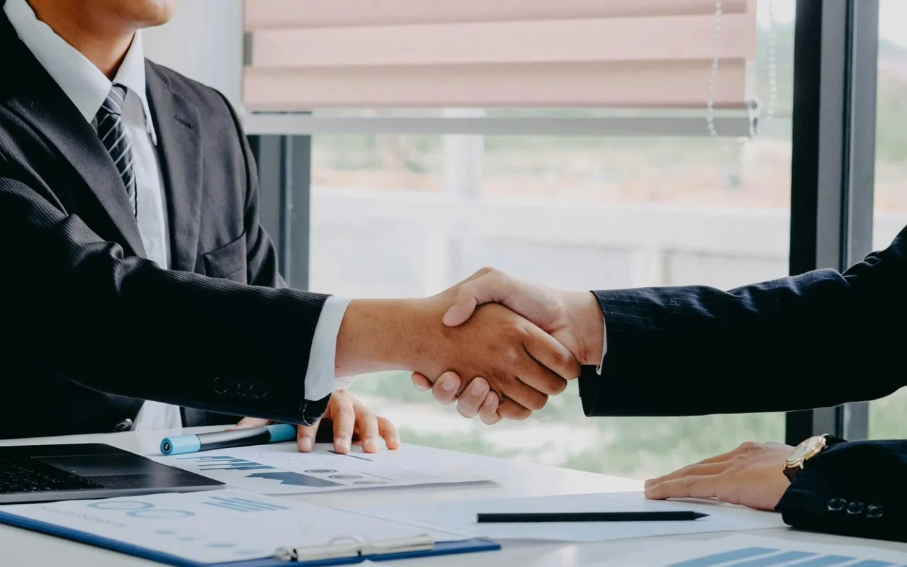 7 Real Estate Negotiation Strategies From An Expert